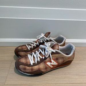 New Balance sneakers size 7.5 excellent condition